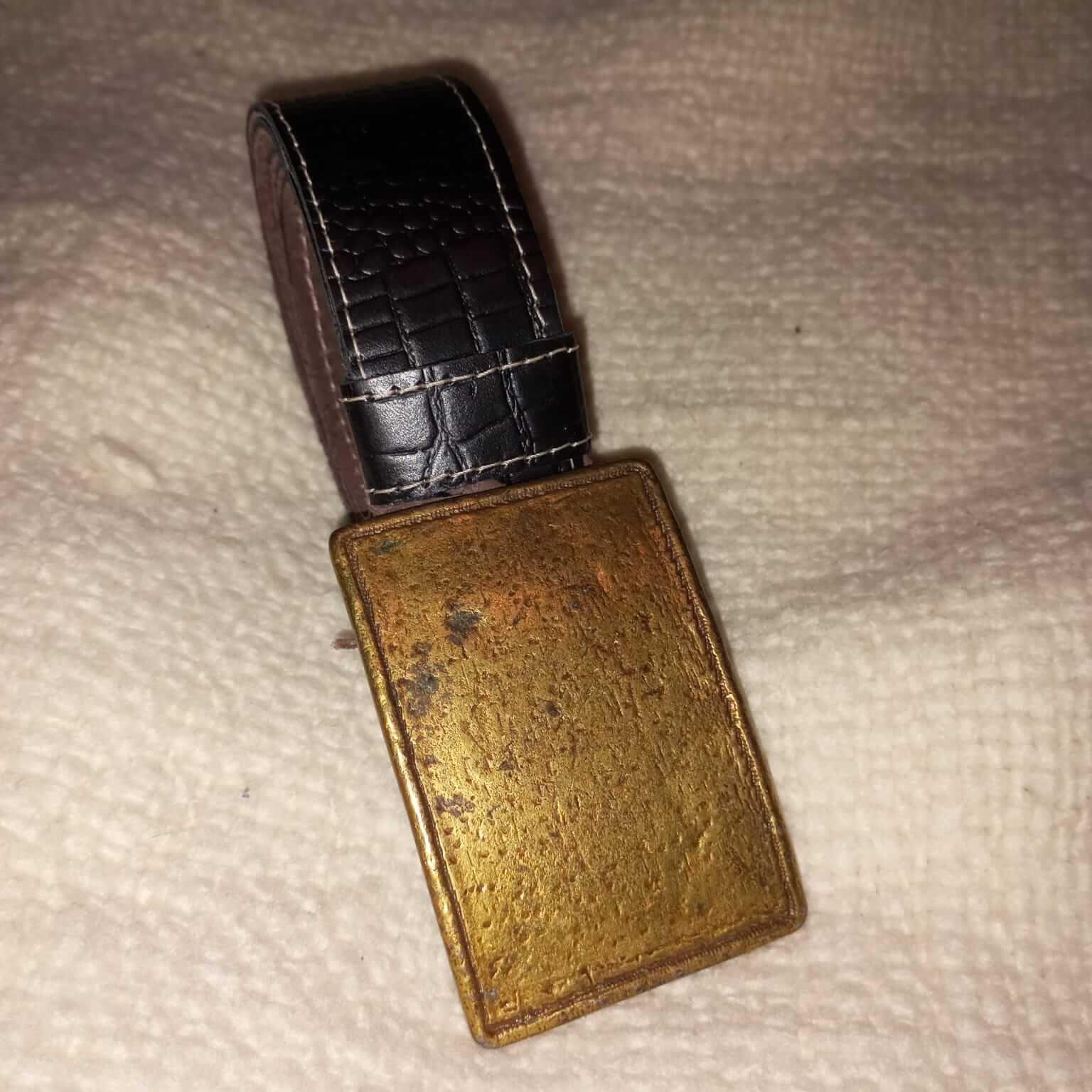 Cinto en cuero crocco negro (único)