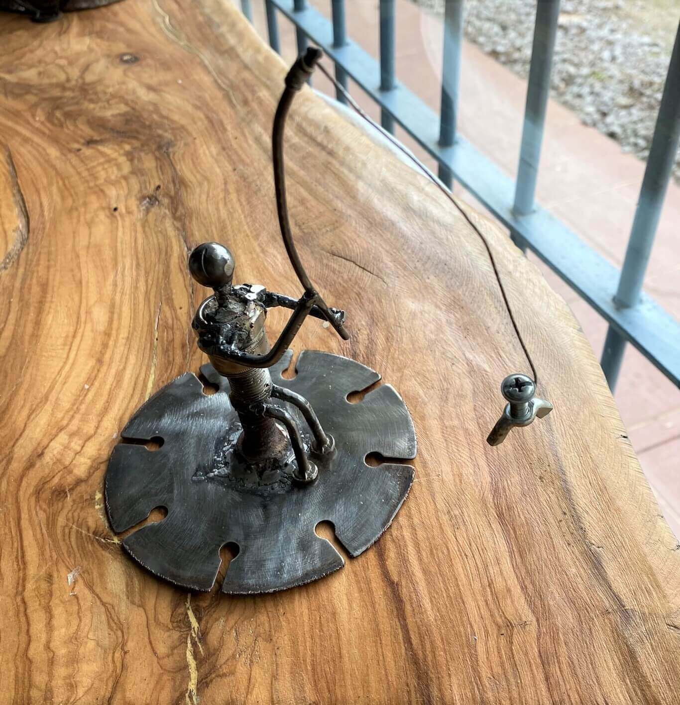 MINIATURAS EN METAL - Serie Entretenimiento (Pescador)