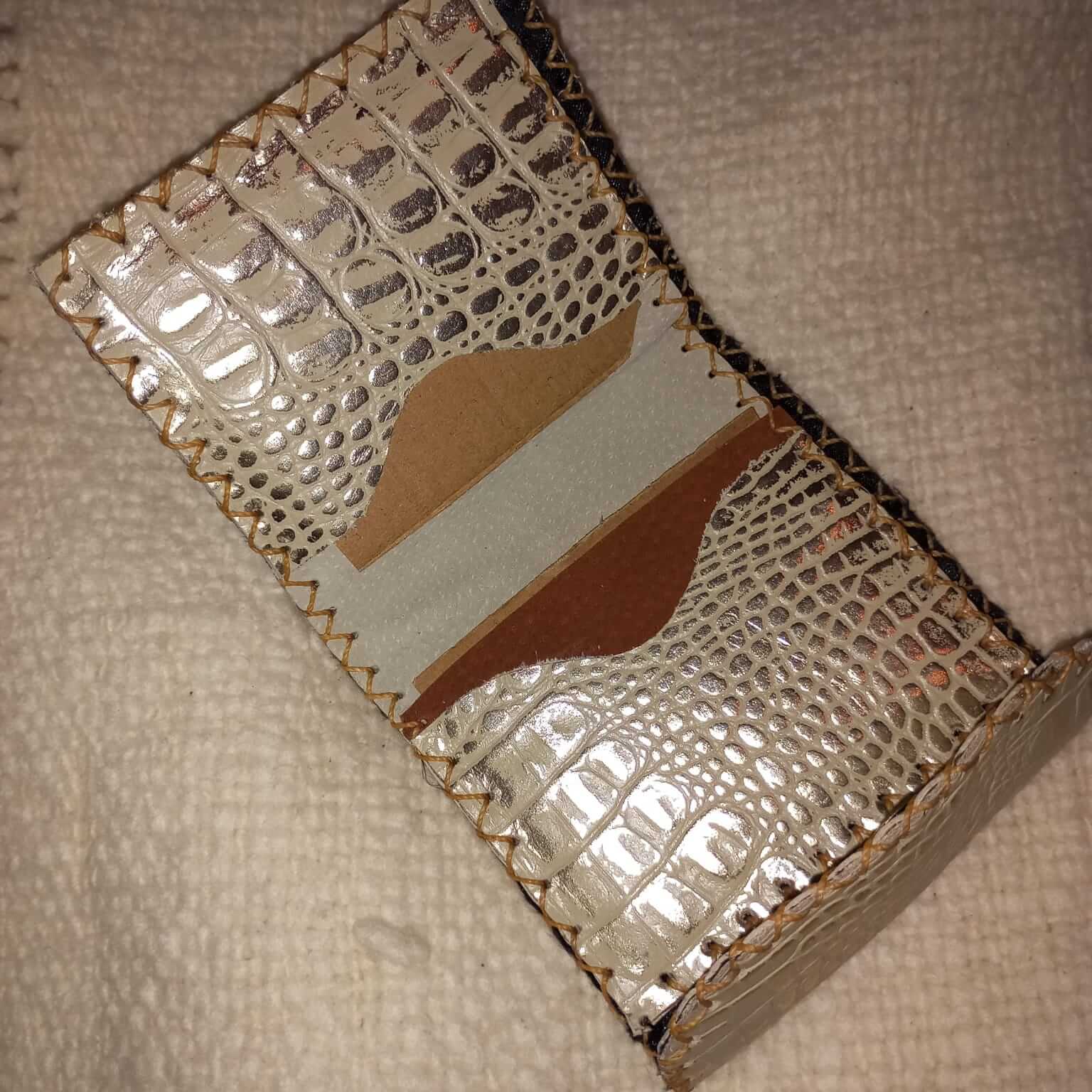 Billetera de dama en cuero auténtico